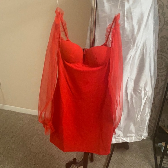 Dress - Picture 1 of 5